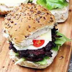  Beetroot & black bean burger