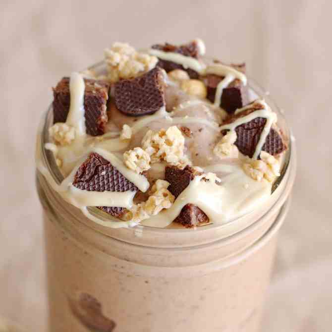 Mint Chocolate Chip Protein Smoothie