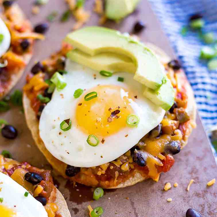 Super Easy Baked Breakfast Tostadas