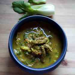 Spicy and sour beef soup