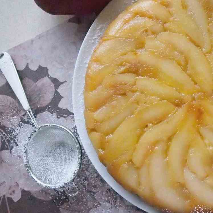 Upside down pear and coconut cake