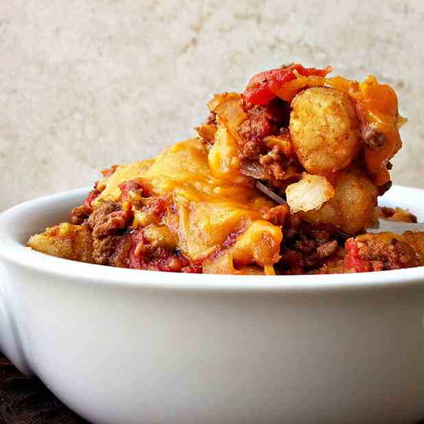 Chili cheese tater tots