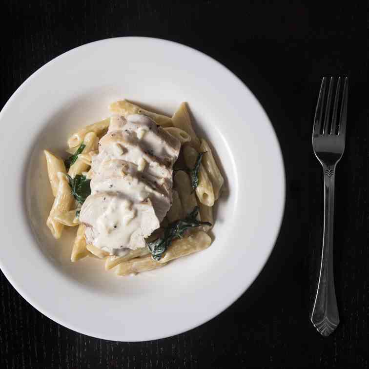 Instant Pot Chicken Alfredo