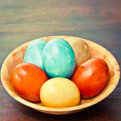 Naturally Dyed Easter Eggs