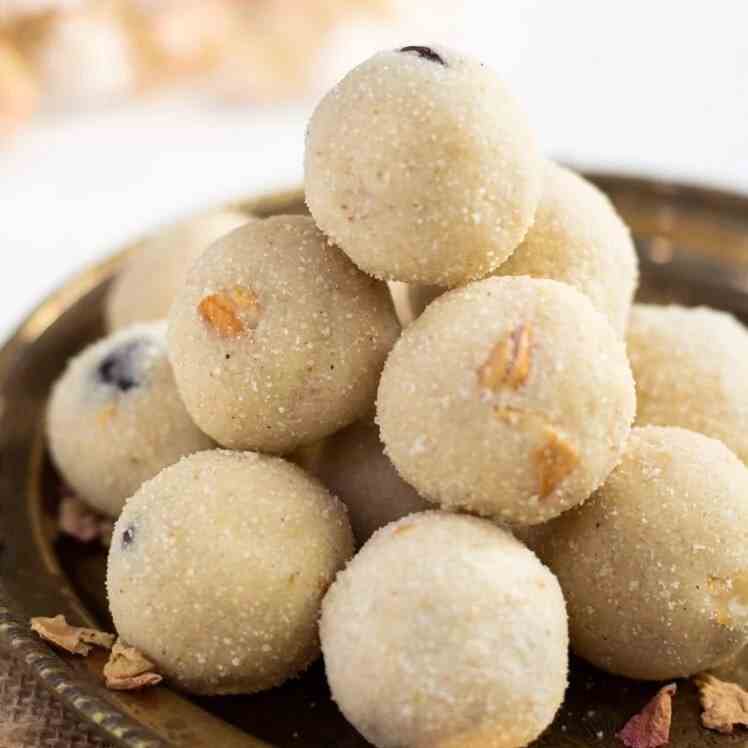 Rava Ladoo 