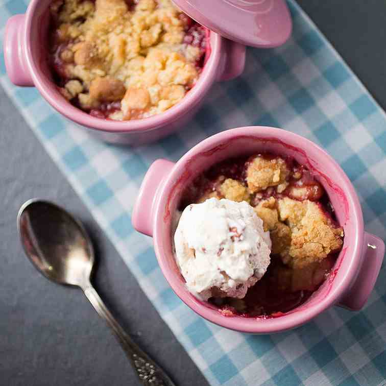 Apple Raspberry Crumble