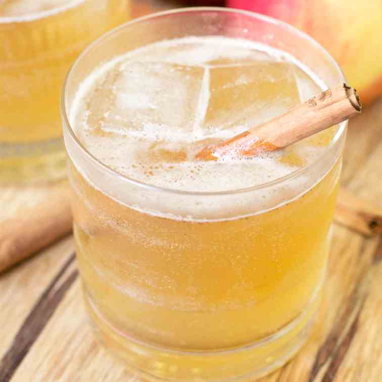 Bourbon Apple Cider Fizz