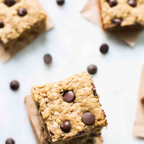 Peanut Butter Chocolate Chip Bars