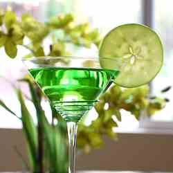 Pucker Up with a Green Appletini!