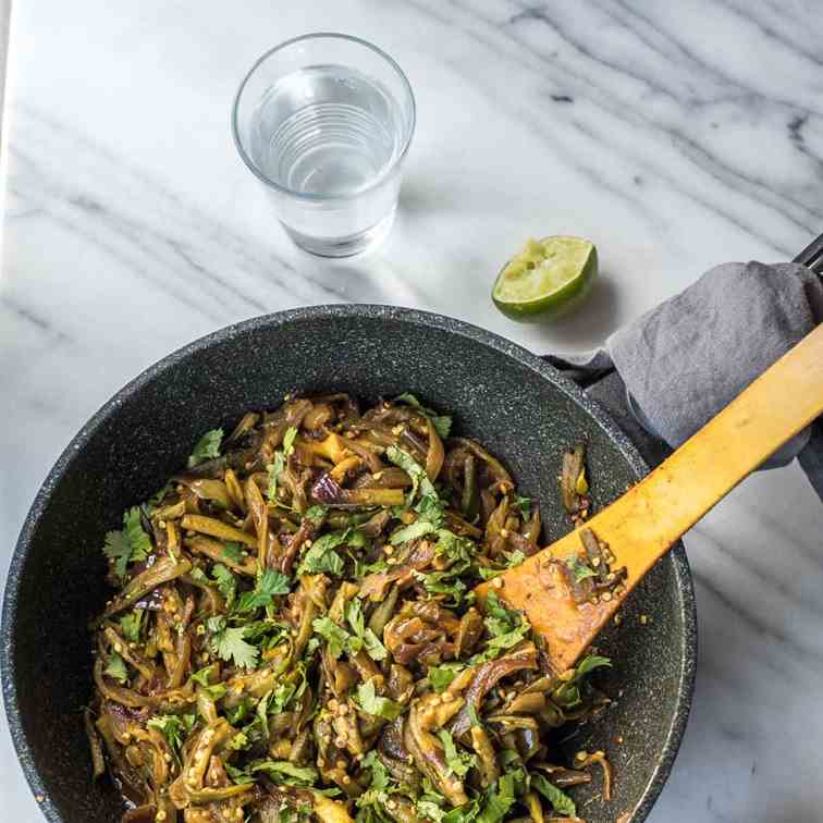 Stir-fried Okra and onions (Bhindi do pyaz