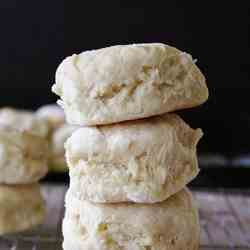 Easy Buttermilk Biscuits