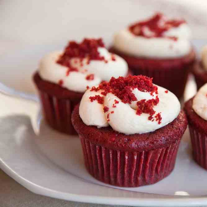 Air Fryer Red Velvet Cupcake Heaven