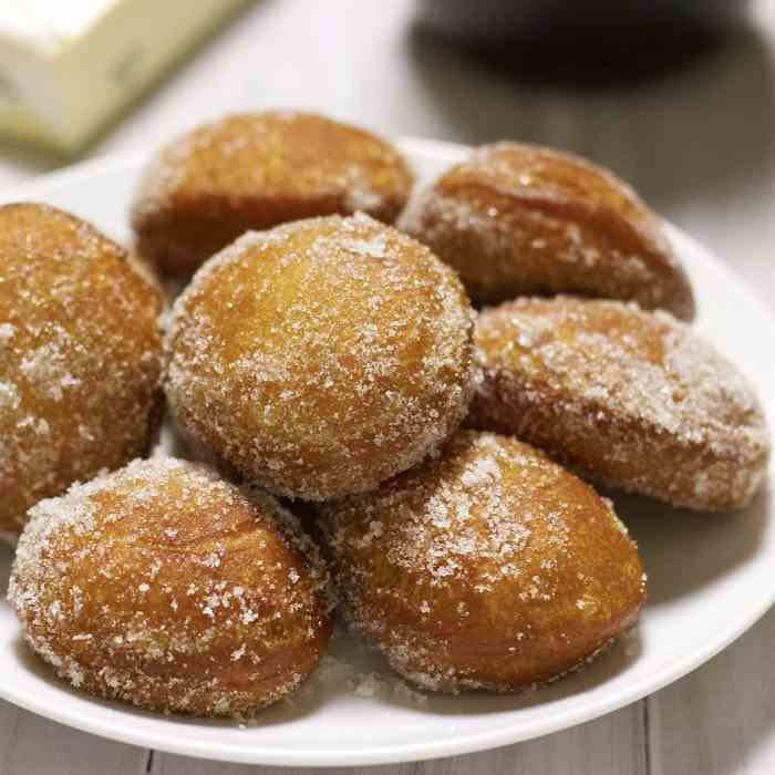 Sugar Ball Donuts