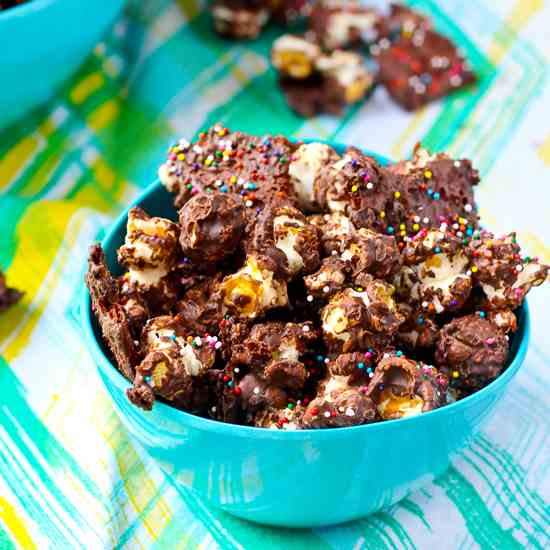 Brownie Brittle Popcorn