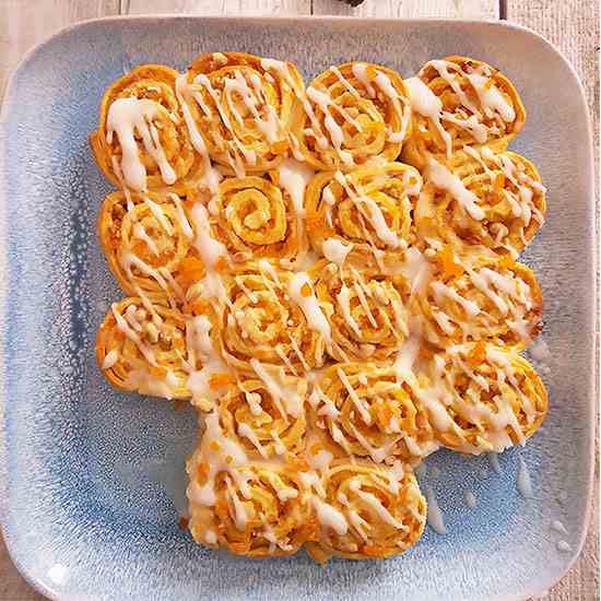 Italian Pine Nut and Apricot Pinwheels