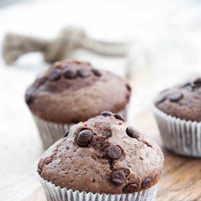 Simple Vegan Chocolate Muffins