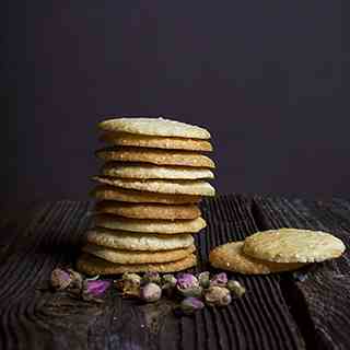 Moroccan cookies with sesame seeds