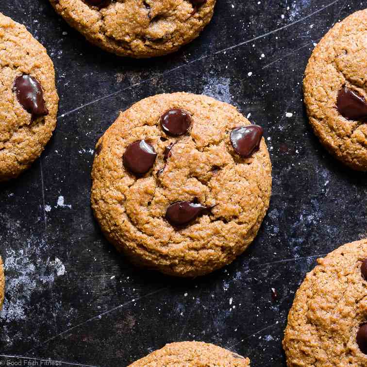 Pumpkin Spice Chocolate Chip Cookies