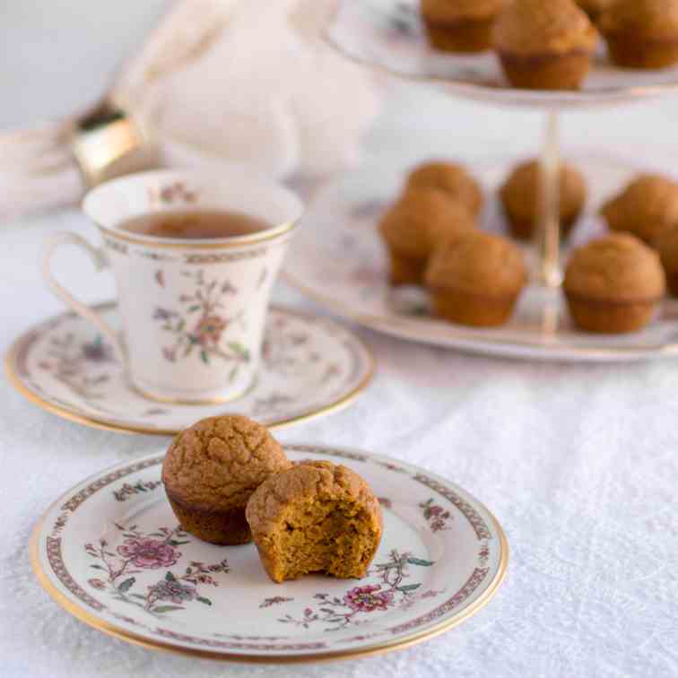 Cardamom Pumpkin Bread Bites