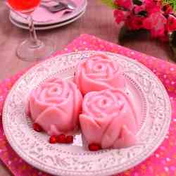 Rose Pudding
