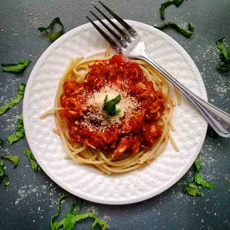 Slow Cooker Chicken Spaghetti