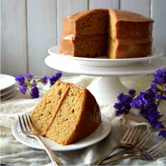 CLASSIC PEANUT BUTTER CAKE