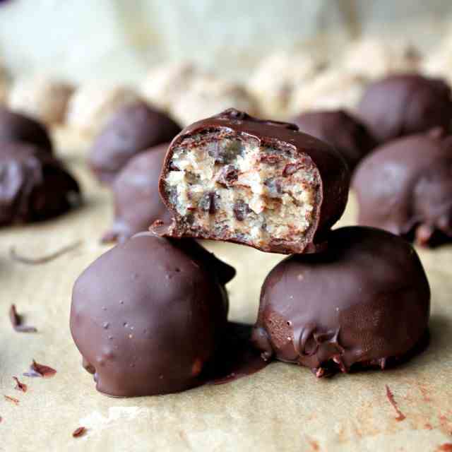 Chocolate Chip Cookie Dough Truffles