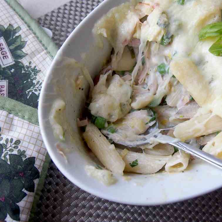 Penne baked with spring vegetables