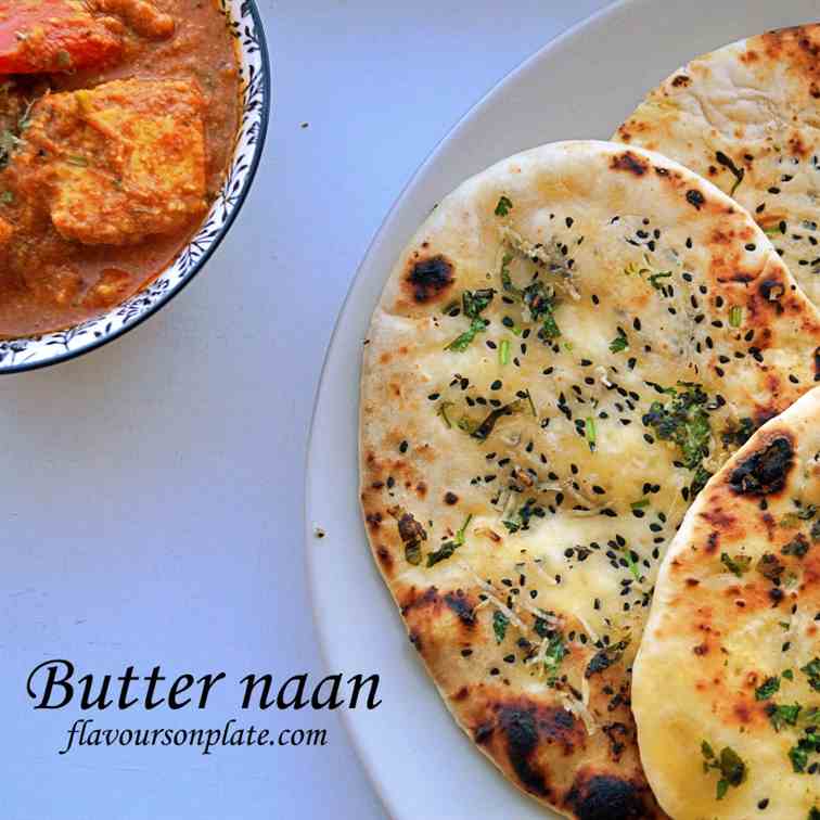 Butter naan on tawa