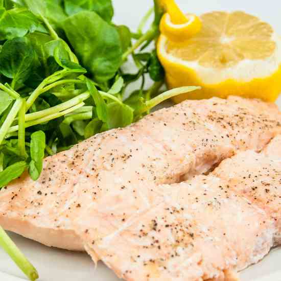 Steamed Salmon in White Wine