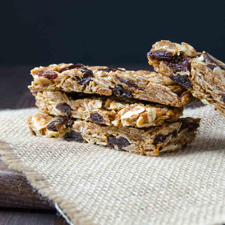 cherry almond granola bars