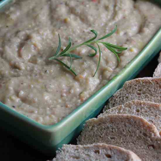 Roasted Garlic Spread