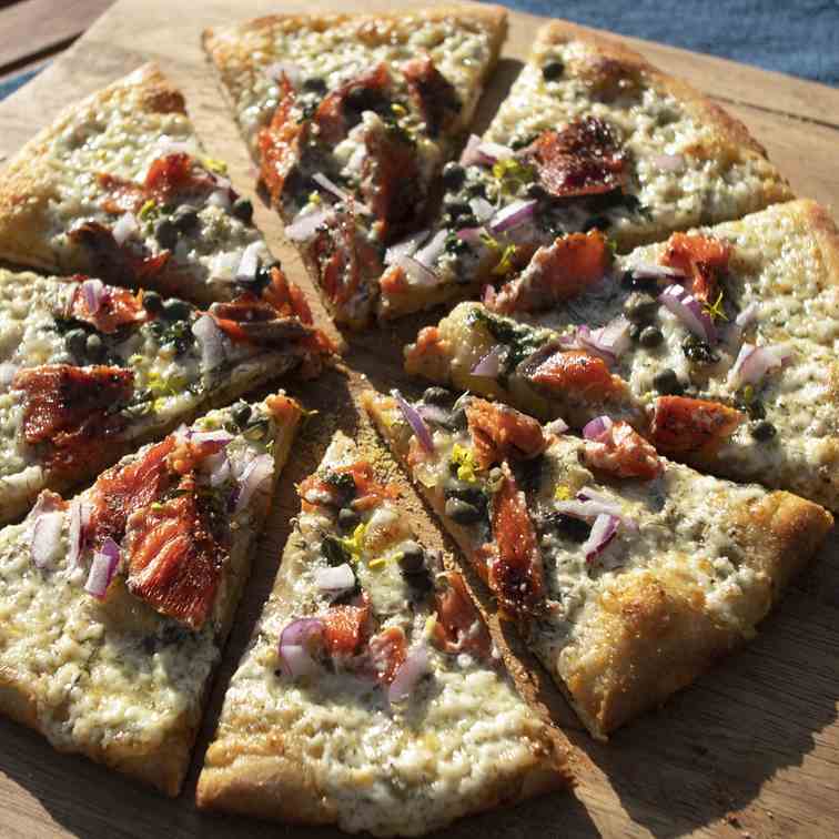 Best Smoked Salmon Pizza