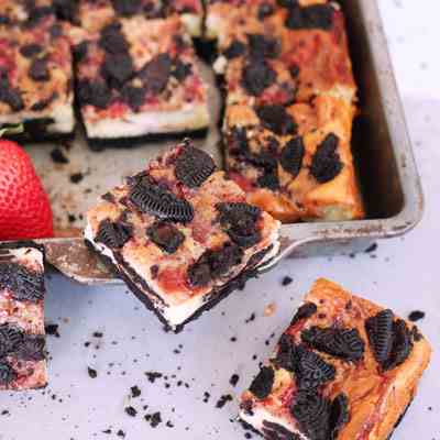 Very Berry Oreo Cheesecake Bars