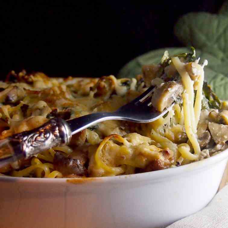 Chicken, spinach and pasta bake