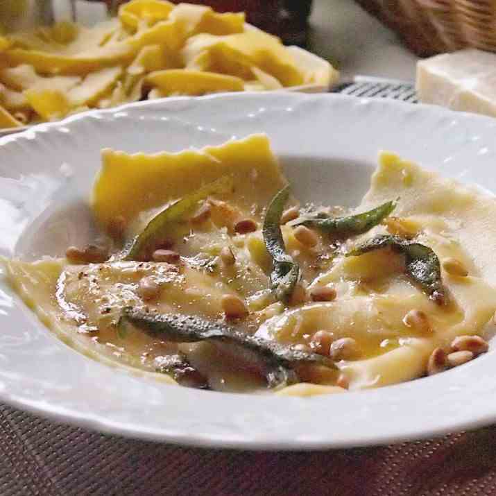 Pumpkin and three cheeses ravioli