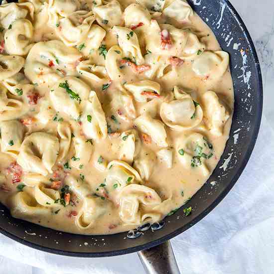 Creamy Tomato Basil Tortellini