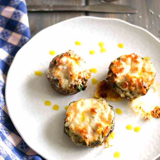 Portobellini Cheese Melts with Pesto and P