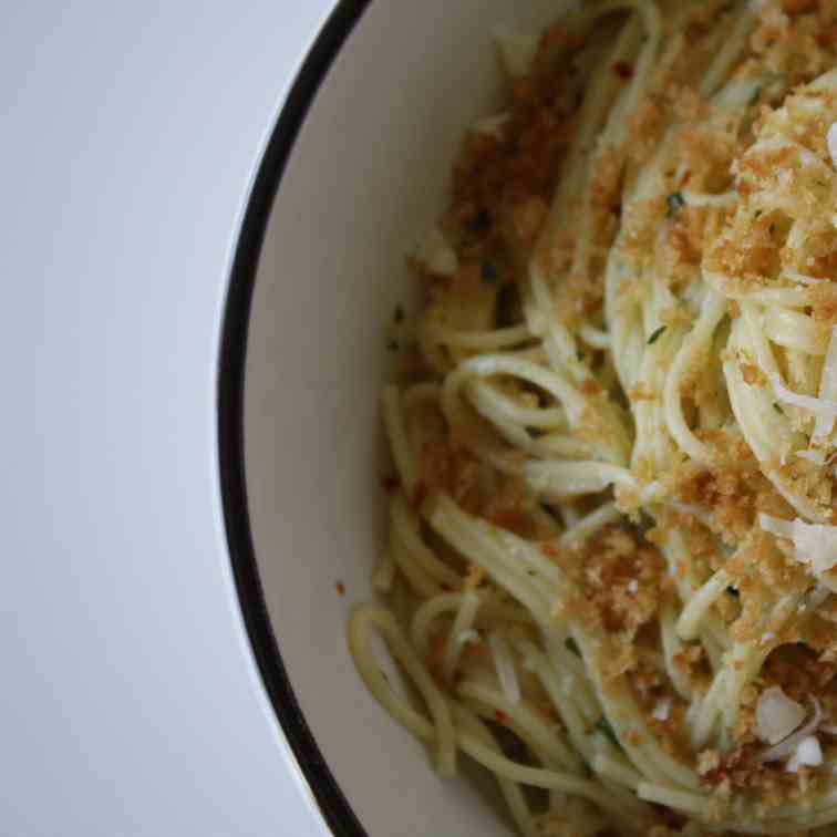 Garlic and Oil Spaghetti with Parmesan