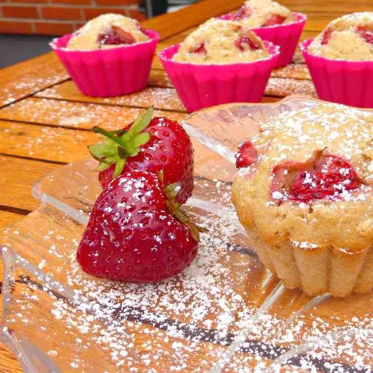 Healthier Strawberry Muffins