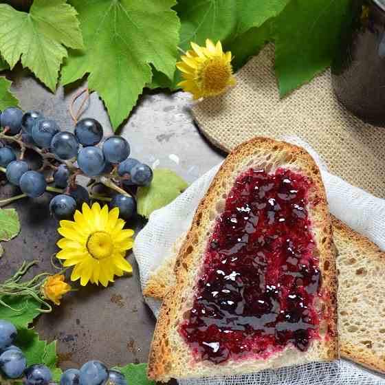 Homemade Concord Grape Jelly