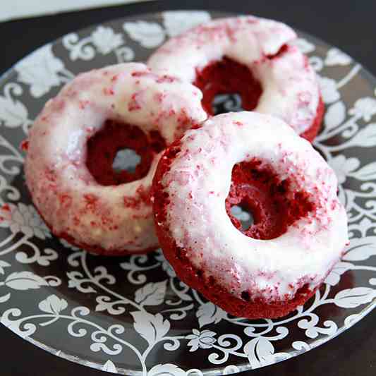 Baked Red Velvet Doughnuts