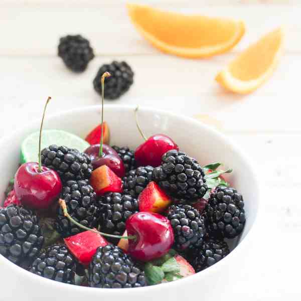 Super Simple Summer Fruit Salad