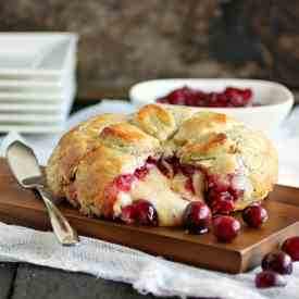 Baked Brie w/Rum Cranberry Compote