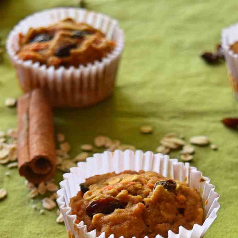Healthy Apple Carrot Oatmeal Muffins