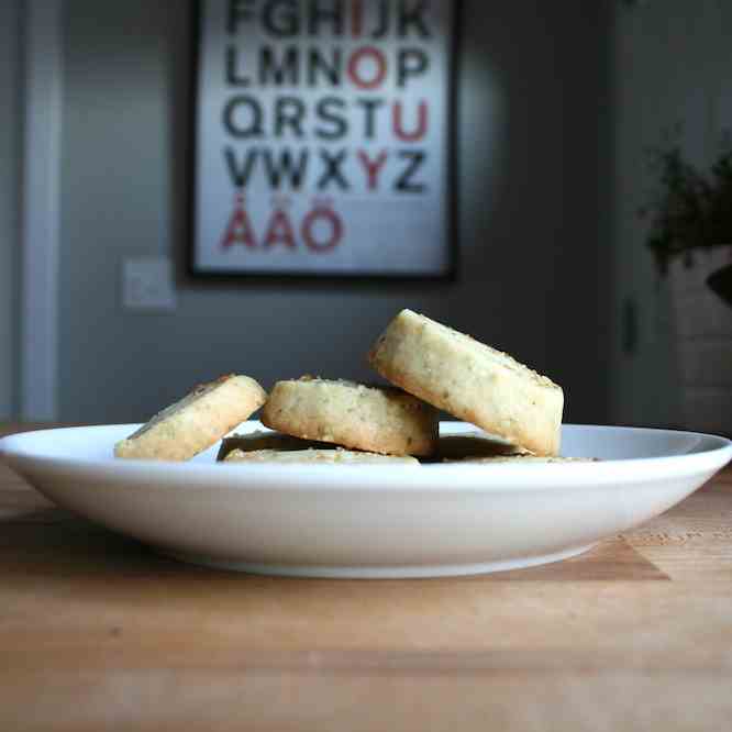 Sage shortbread cookies