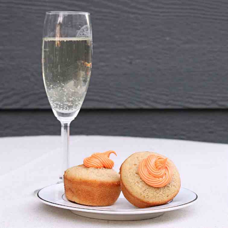 Peach Bellini Cupcakes