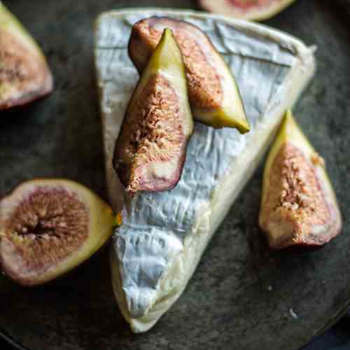 Baked Figs and Brie