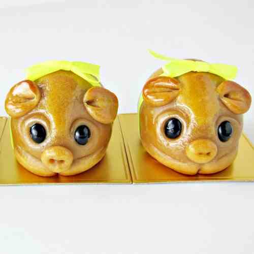 Handmade Piggy Mooncake