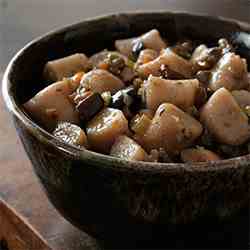 Gnocchi di castagne al ragù di funghi